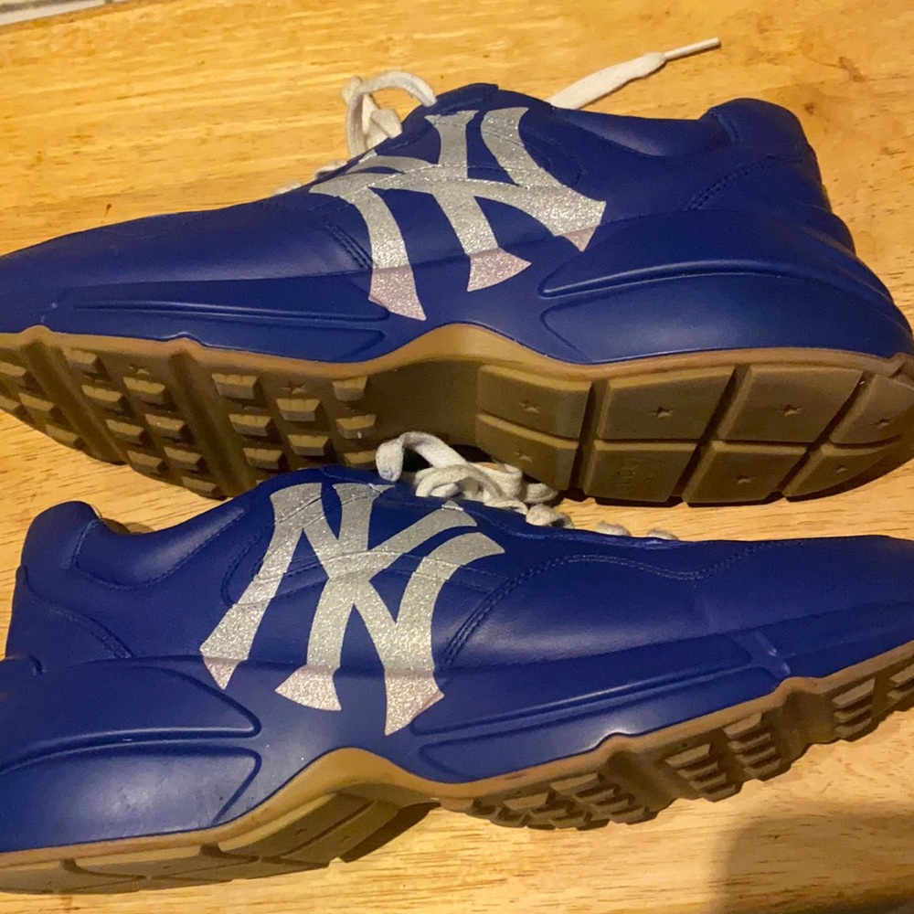 Yankees limited edition Gucci Rhyton